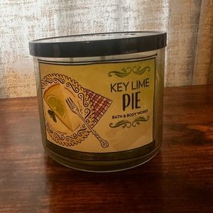 Bath and Body Works Keylime pie 3 wick candle